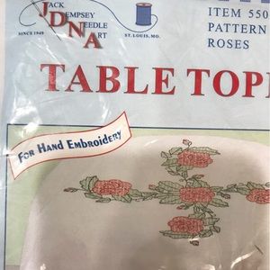 Jack Dempsey Needles Art hand embroidery item 550 Pattern495 Roses 35” square BK